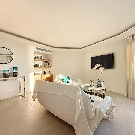 Pointe Croisette - 2 Couchages Apartment *